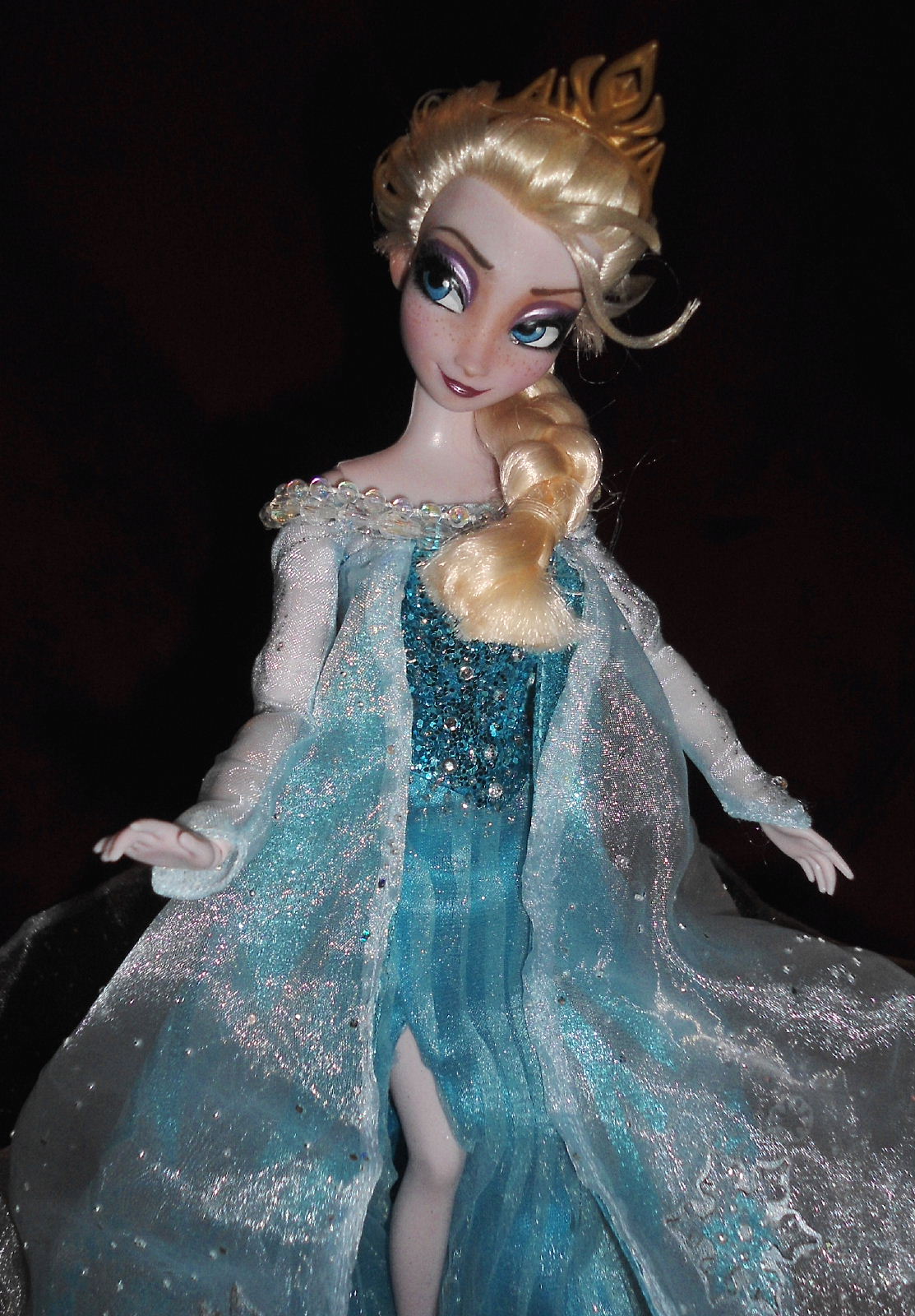 Queen Elsa From Frozen 11 Doll