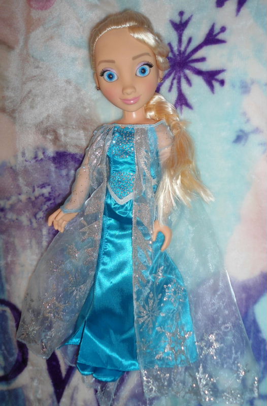 Disney Frozen Mini Poseable Miniature 3.5 Doll Figure Young ELSA Navy Dress  Packed in Clear Display Box