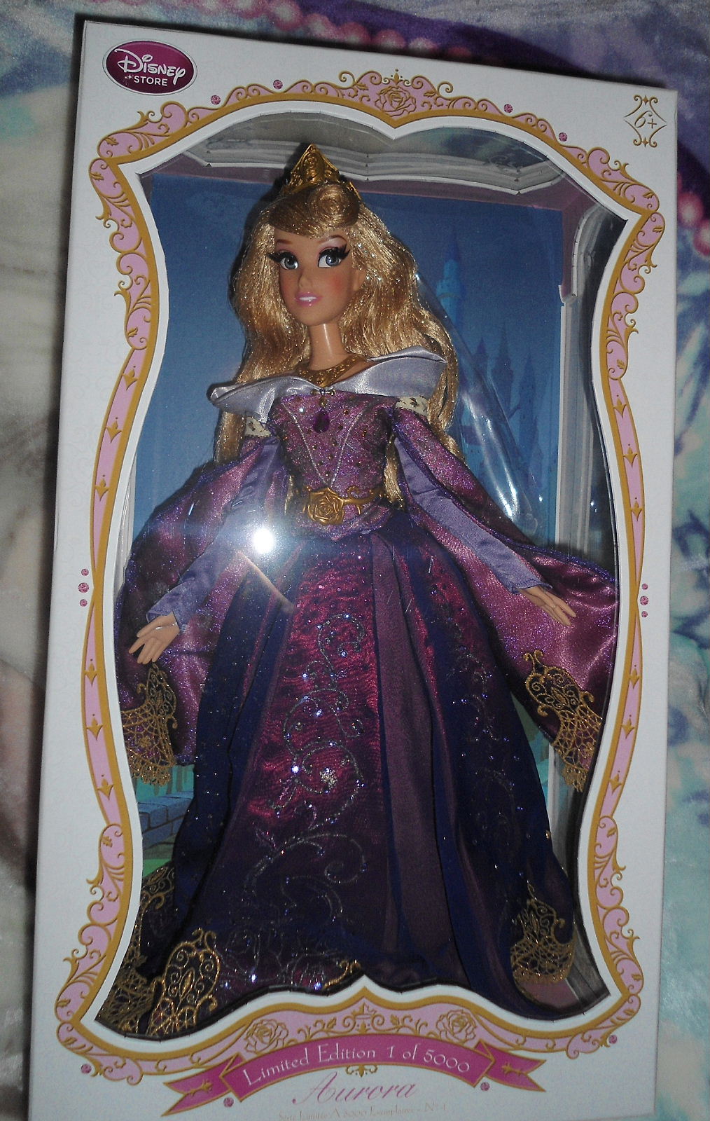 disney store limited edition aurora doll